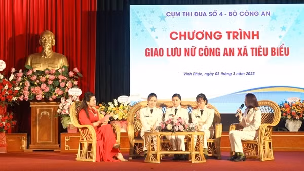 Tôn vinh các nữ Công an xã, phường, thị trấn thi đua hoàn thành xuất sắc nhiệm vụ