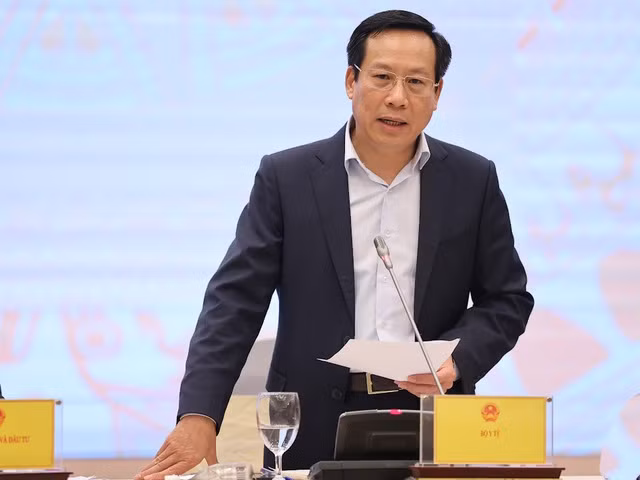 Bao giờ giải quyết được thiếu thuốc, trang thiết bị y tế? -0