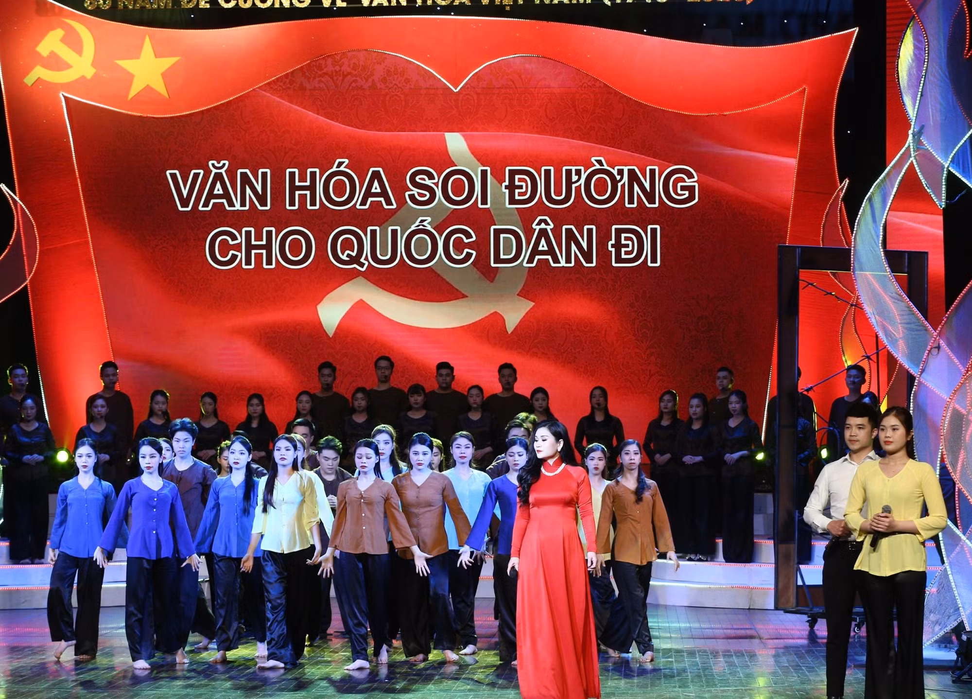 Tưng bừng kỷ niệm 80 ra đời Đề cương về văn hóa Việt Nam -0