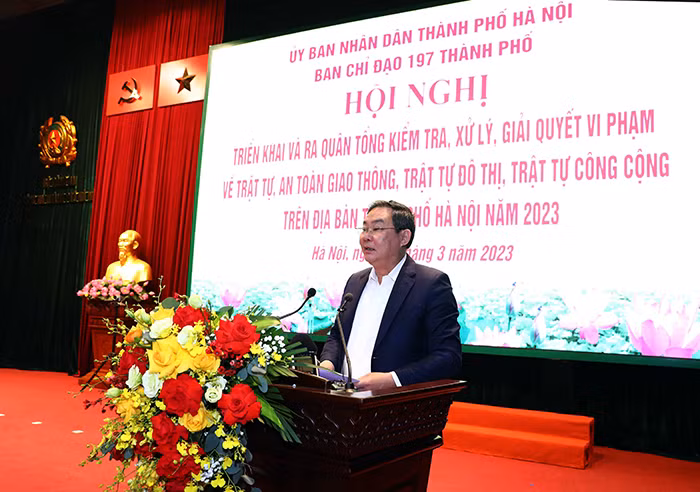 Hà Nội ra quân tổng kiểm tra, xử lý vi phạm trật tự giao thông, đô thị -0