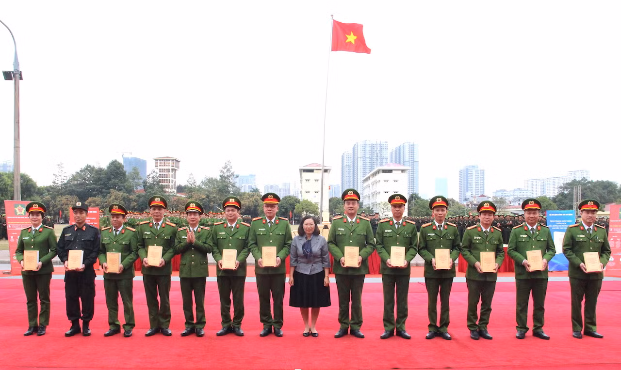 Viết lên những trang nhật ký sống động của tuổi trẻ Bộ Tư lệnh Cảnh sát cơ động -1
