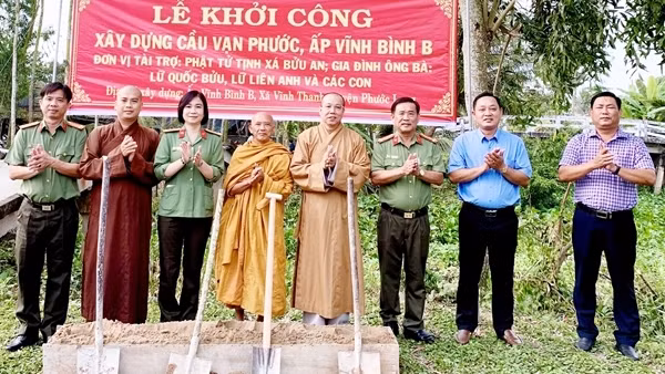 Công an tỉnh Bạc Liêu vận động xây dựng cầu giao thông nông thôn