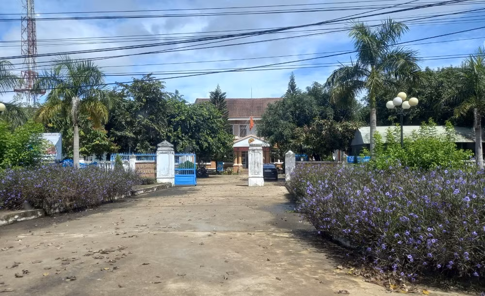 Kiểm điểm Chủ tịch UBND xã “đổ trút” trách nhiệm cấp dưới -0