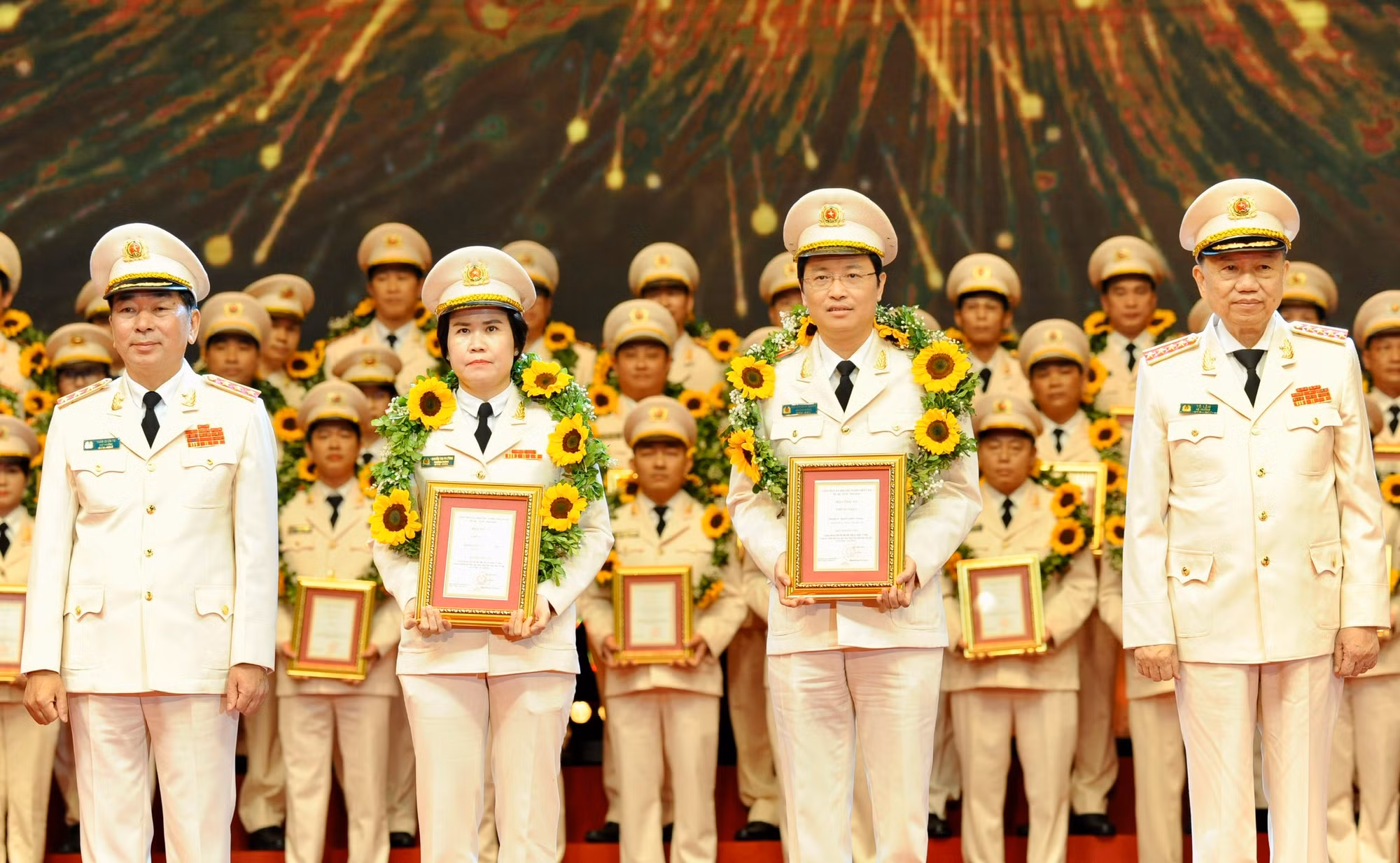 Tổng Bí thư: Khắc ghi Sáu điều Bác Hồ dạy trong tiềm thức, con tim, khối óc và hành động thực tiễn -0