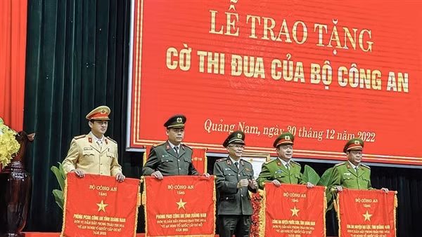 Đấu trí với tội phạm trên không gian mạng