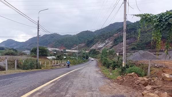 Cần sớm kết nối đường ĐT.601 với cao tốc La Sơn - Tuý Loan