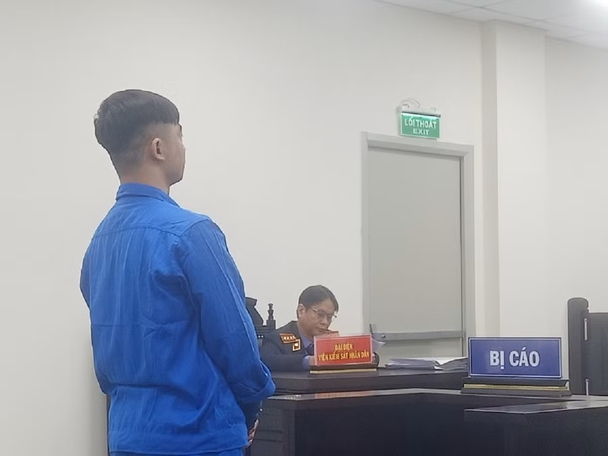 Tống tiền Tổng Giám đốc bằng đoạn ghi âm, lái xe lĩnh 10 năm tù -0