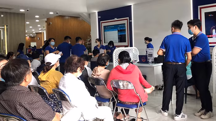 Vì sao gửi tiết kiệm “hóa” bảo hiểm nhân thọ?