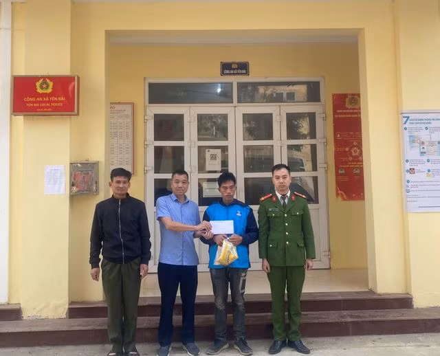 Hình ảnh đẹp cứu người của chiến sĩ Công an -0