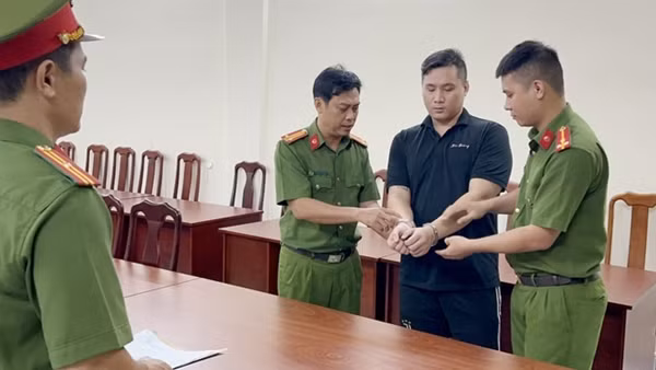 Đường dây lừa bán lao động người Việt sang Campuchia