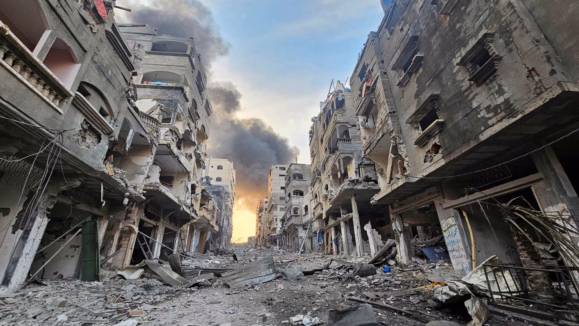 Israel không kích Gaza trước giờ ngừng bắn, 23 trẻ em thiệt mạng -0