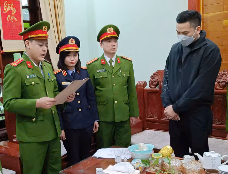 Giám đốc câu kết với kế toán mua bán trái phép hóa đơn&nbsp; -0