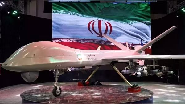 Quân đội Iran nhận 1.000 máy bay không người lái