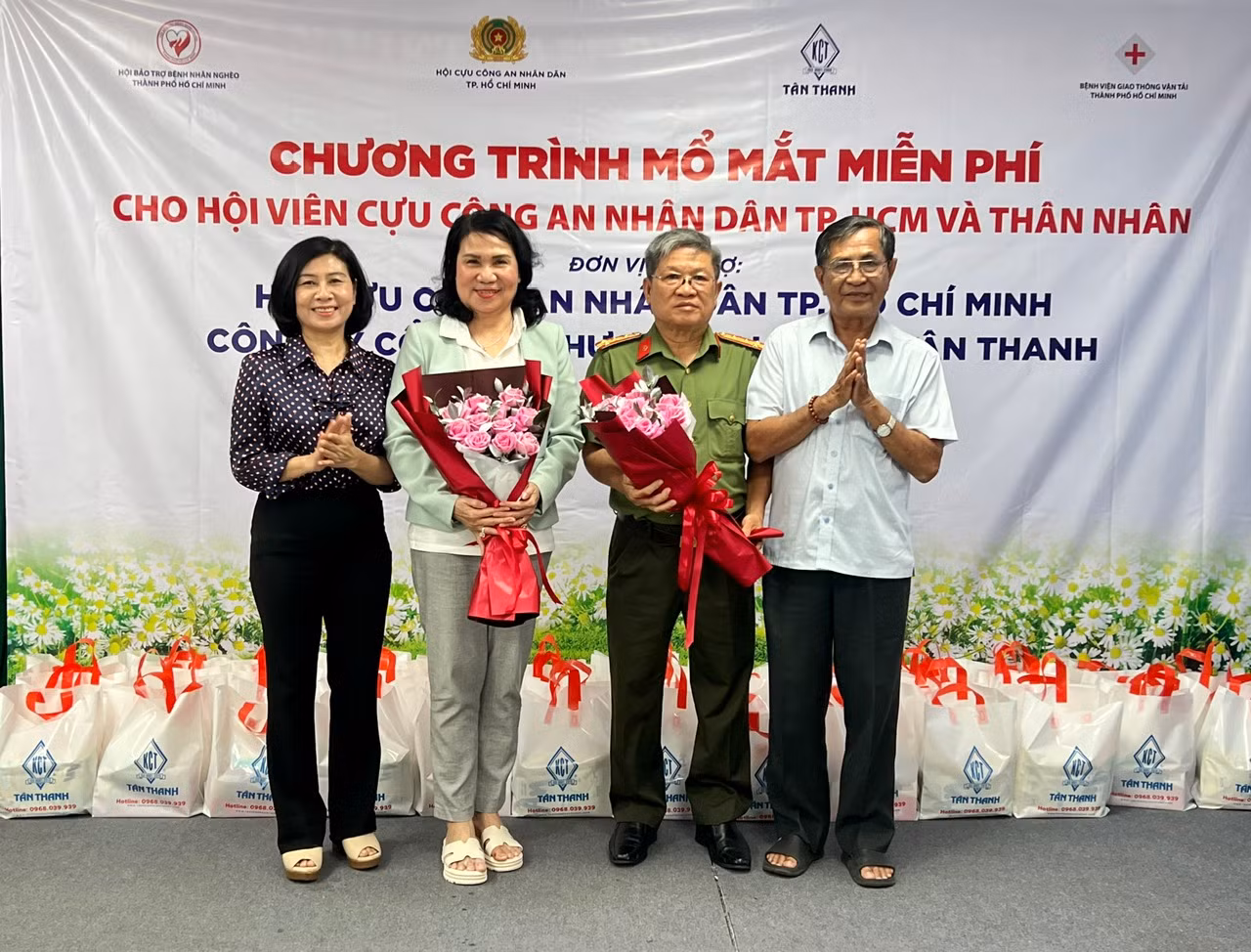 Mổ mắt miễn phí cho hội viên và thân nhân hội viên Hội Cựu CAND -0