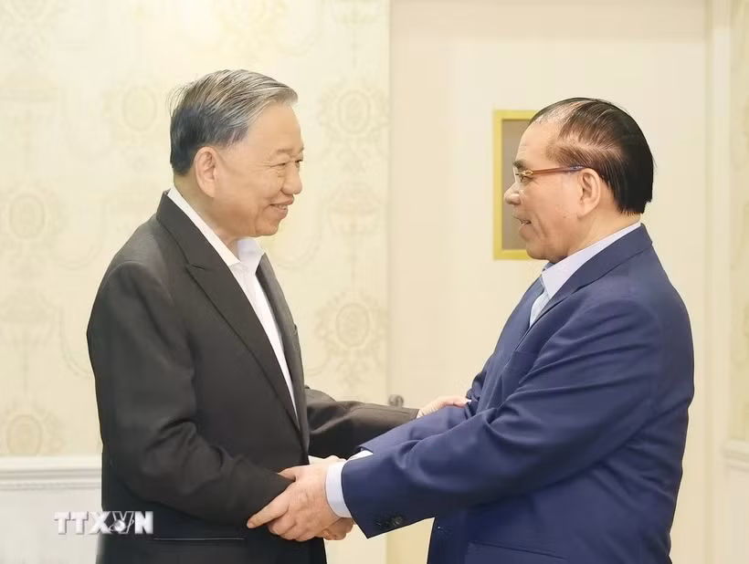 Tổng Bí thư Tô Lâm thăm, chúc Tết gia đình các nguyên lãnh đạo Đảng, Nhà nước -0