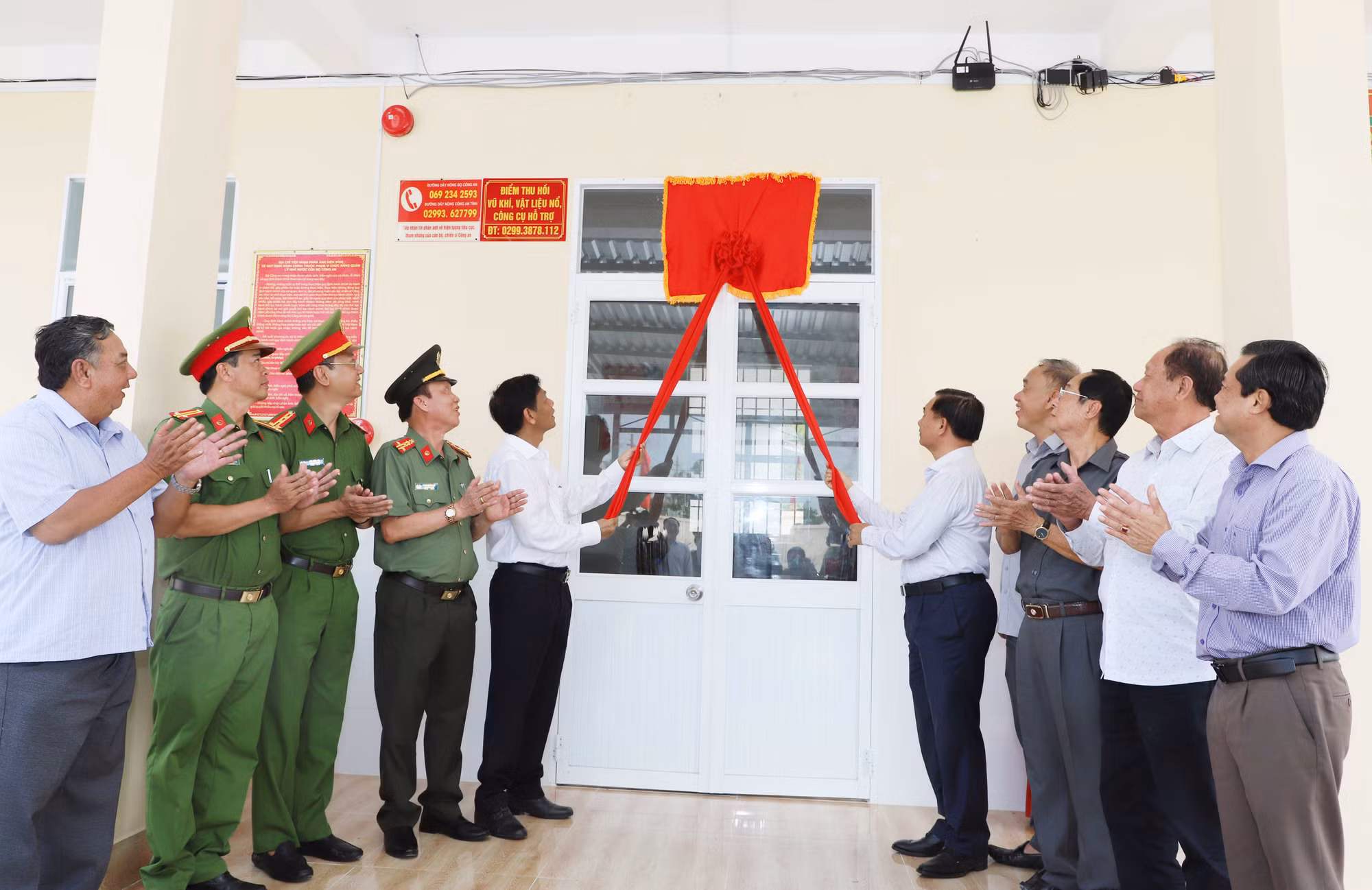 Bàn giao 42 trụ sở Công an cấp xã ở Sóc Trăng -0