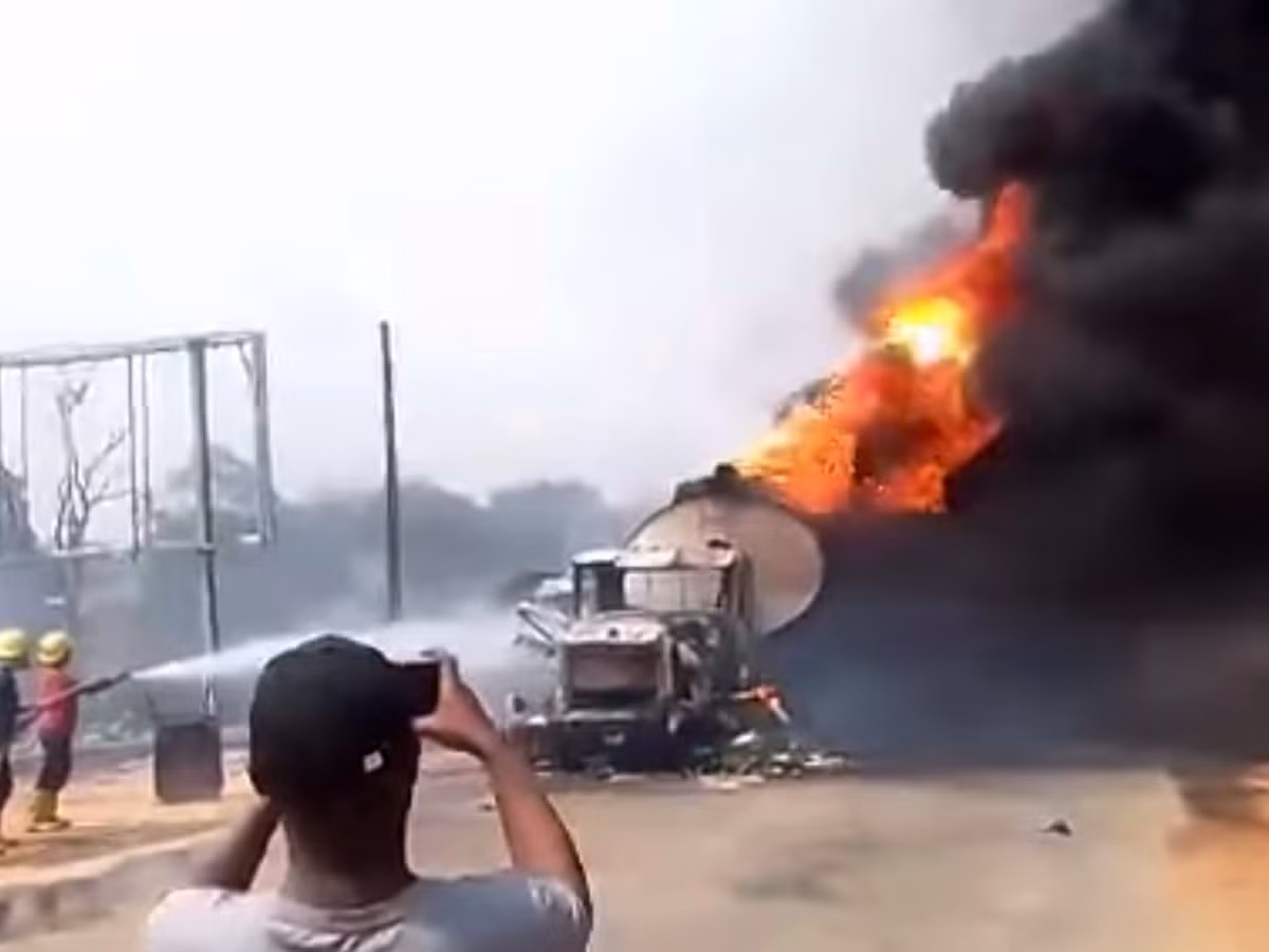 Ảnh cắt từ video trên mạng xã hội.
