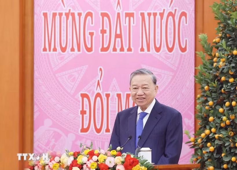Tổng Bí thư Tô Lâm tiếp đoàn 100 kiều bào tiêu biểu tham dự Xuân Quê hương 2025 -0