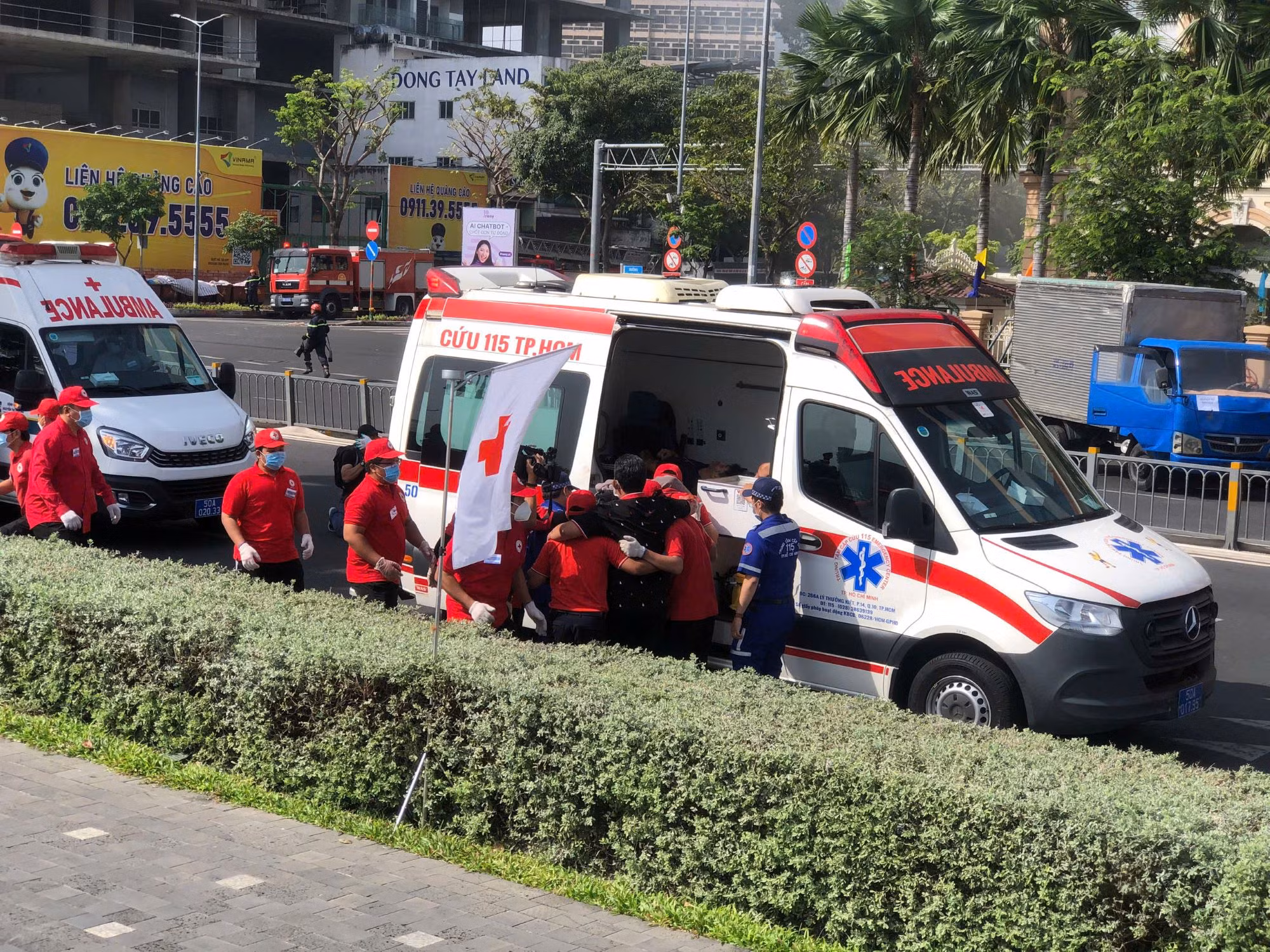Hơn 7.200 người tham gia diễn tập xử lý tình huống cháy nổ tại các lễ hội đông người -1