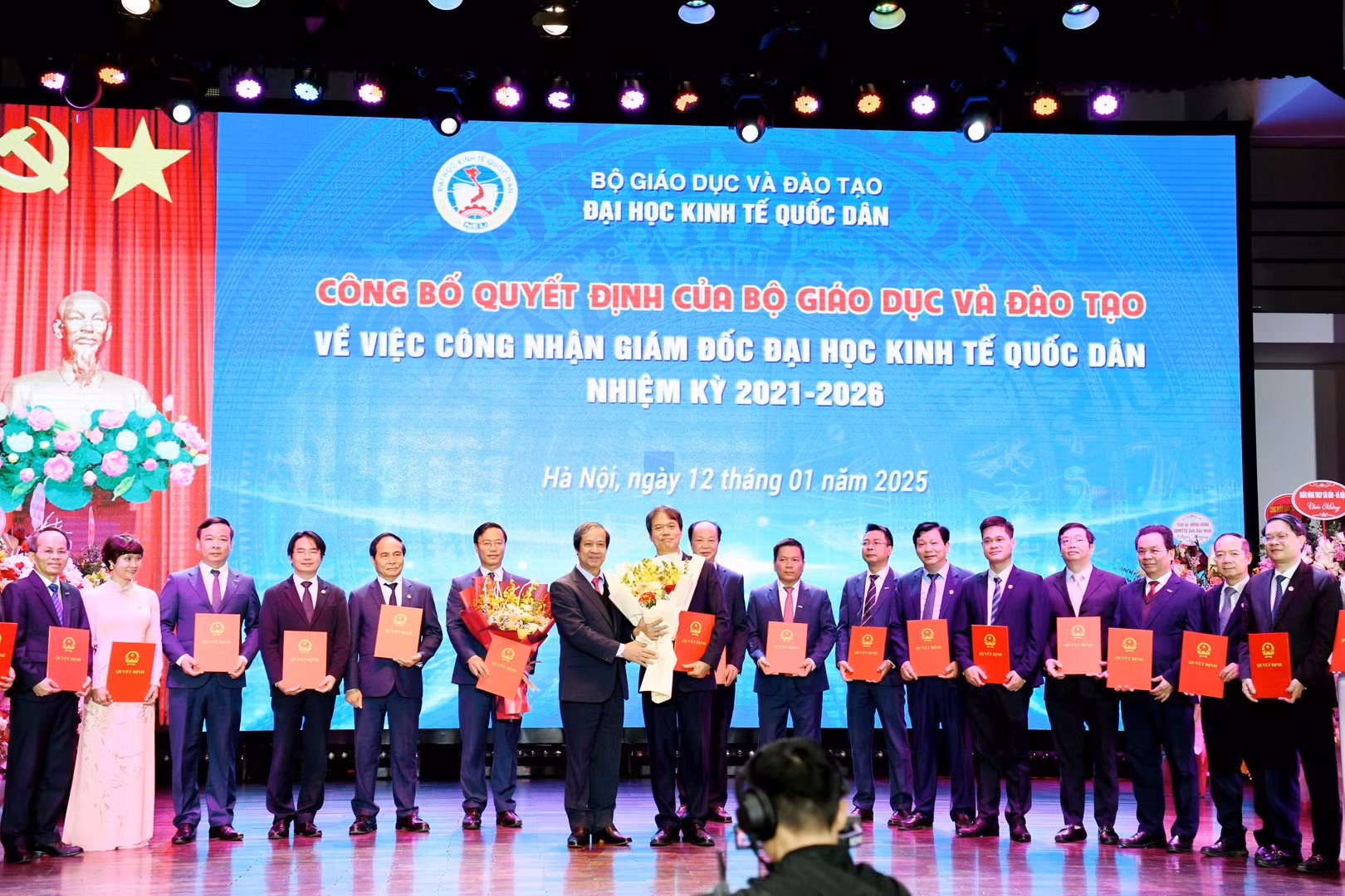 Công bố Quyết định của Thủ tướng chuyển Trường Đại học Kinh tế Quốc dân thành Đại học Kinh tế Quốc dân -0