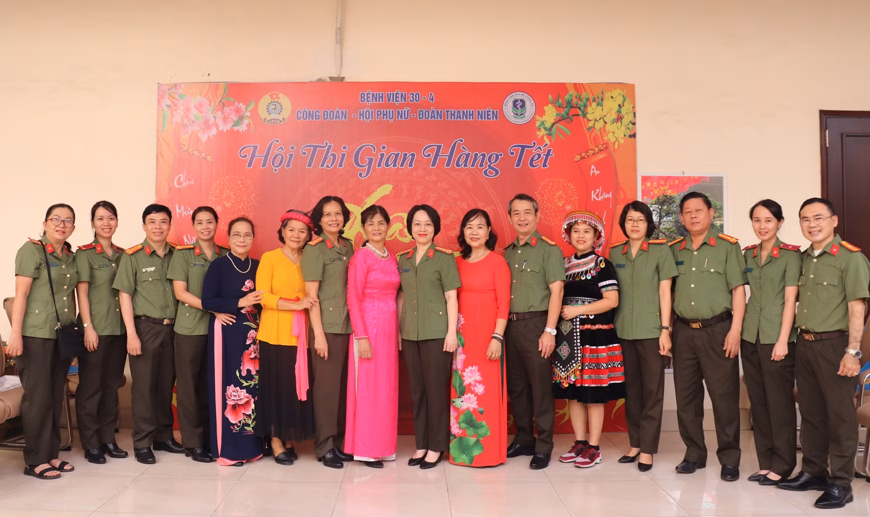 Bệnh viện 30-4 họp mặt cán bộ, nhân viên qua các thời kỳ nhân dịp năm mới Ất Tỵ -0