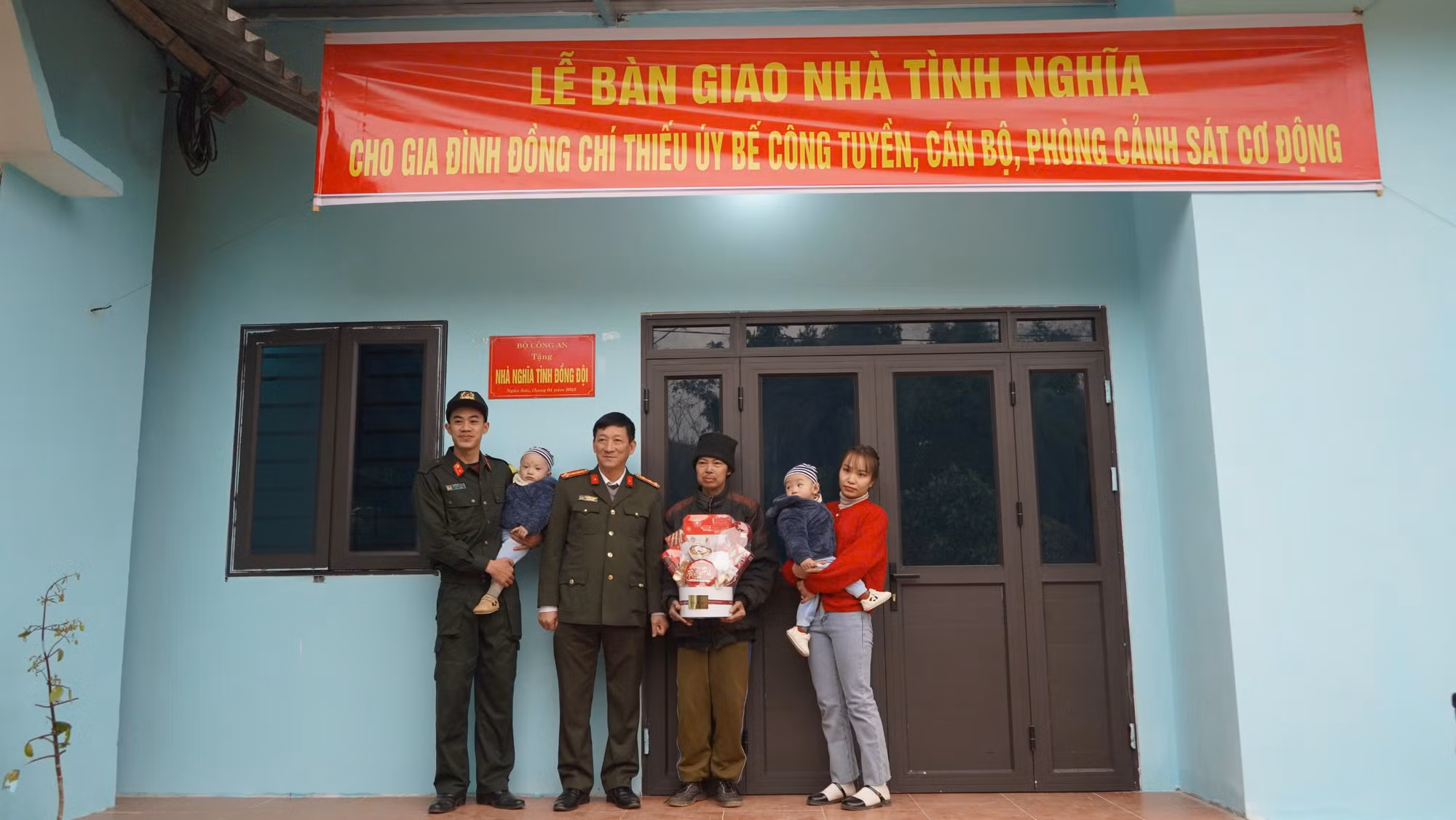 Bắc Kạn bàn giao nhà tình nghĩa cho CBCS từ kinh phí hỗ trợ của Bộ Công an -1