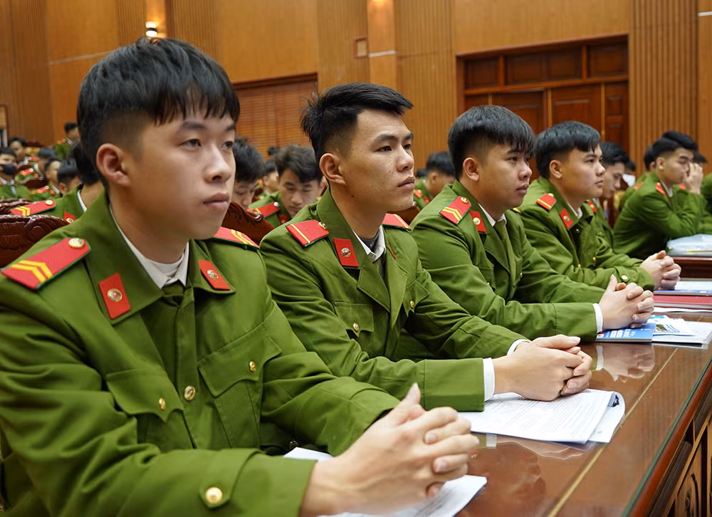 Tiếp lửa đam mê – Bắt đầu sự nghiệp -0