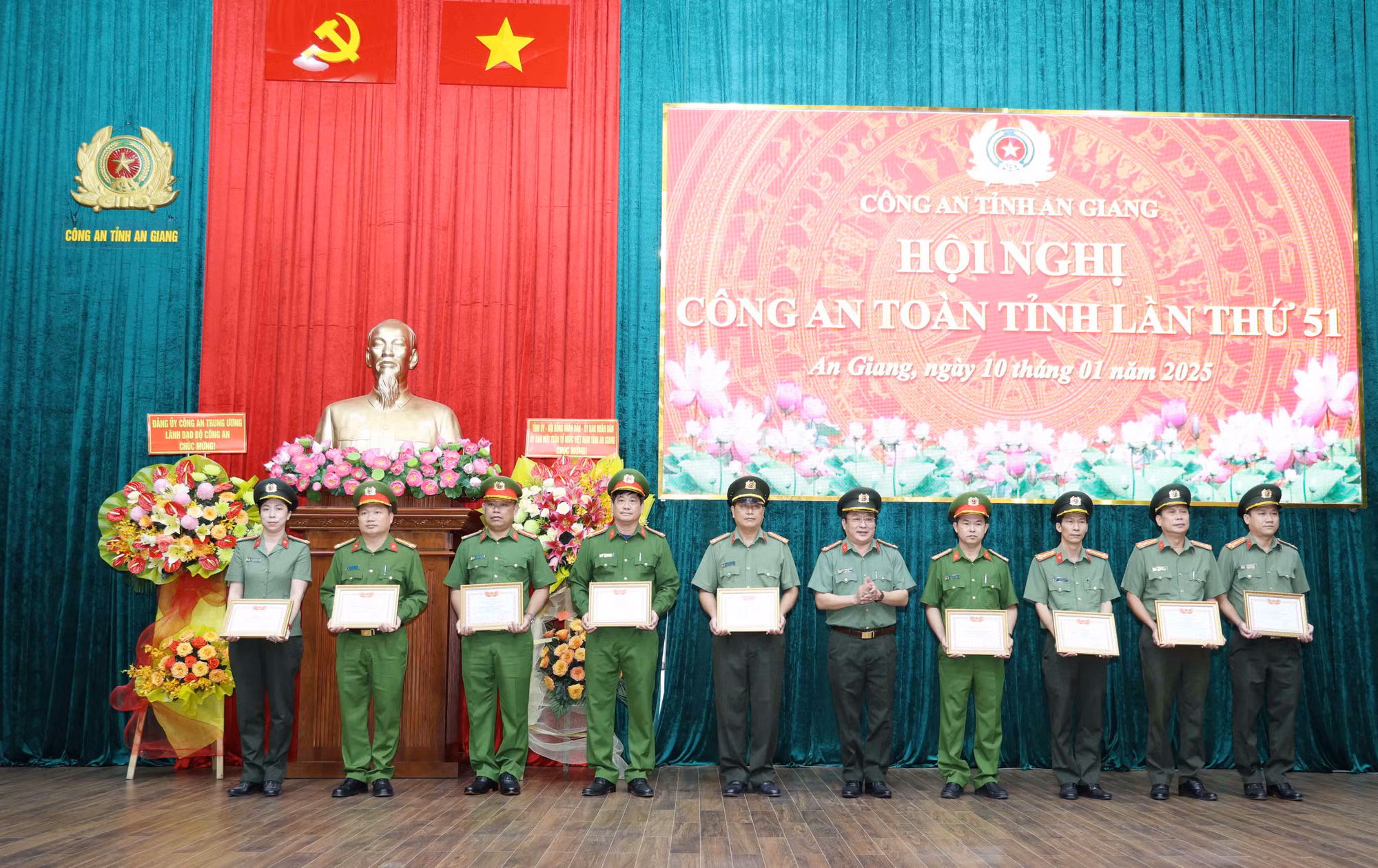 Công an tỉnh An Giang chung sức đồng lòng, phấn đấu hoàn thành nhiệm vụ -1