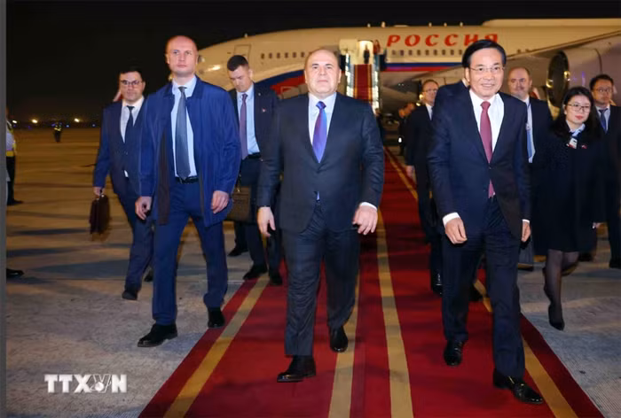 Thủ tướng Nga Mikhail Vladimirovich Mishustin bắt đầu thăm chính thức Việt Nam -0