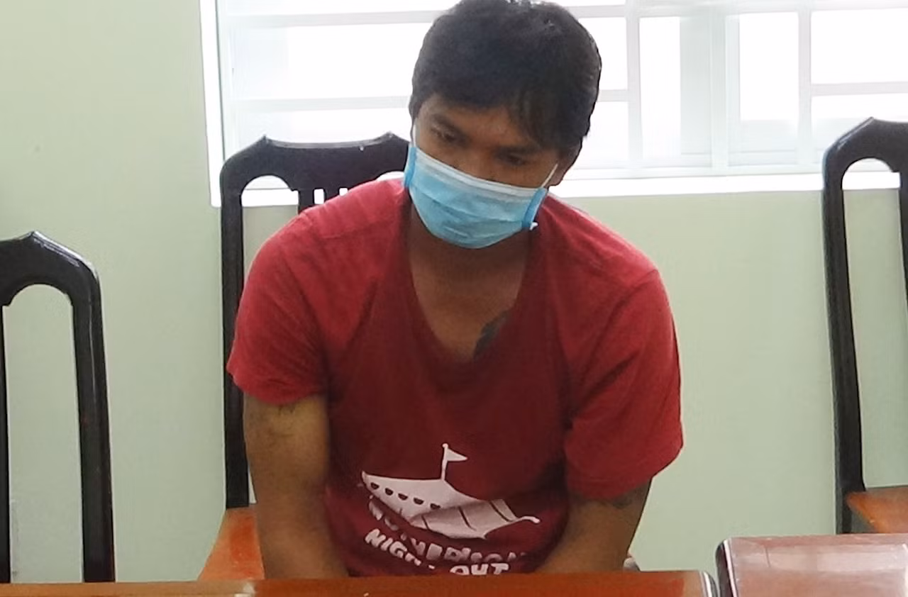 Khởi tố bị can đánh chốt trưởng chốt kiểm dịch ở Đồng Tháp -0