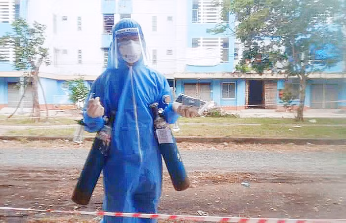 Những “chiến binh” nơi tuyến đầu -0