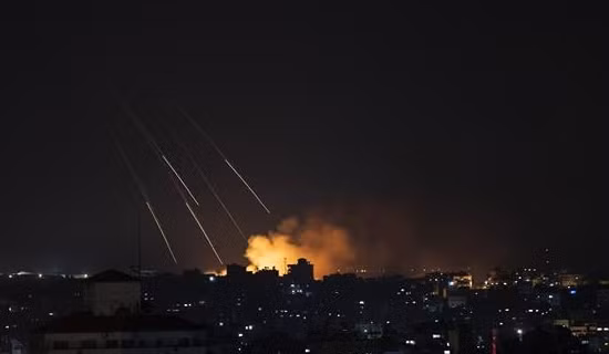 Israel phóng tên lửa vào thủ đô Syria ảnh 3