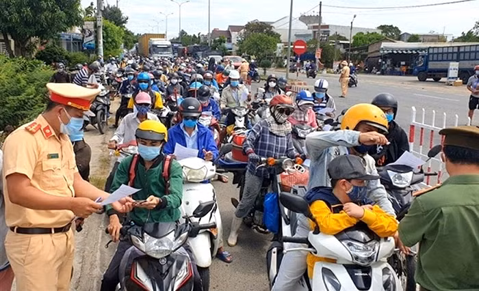 Những chuyến dẫn đoàn đặc biệt -0