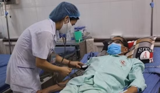 Công tác thí điểm đấu thầu thuốc tập trung quốc gia lựa chọn đầy đủ thuốc phục vụ khám chữa bệnh ảnh 3