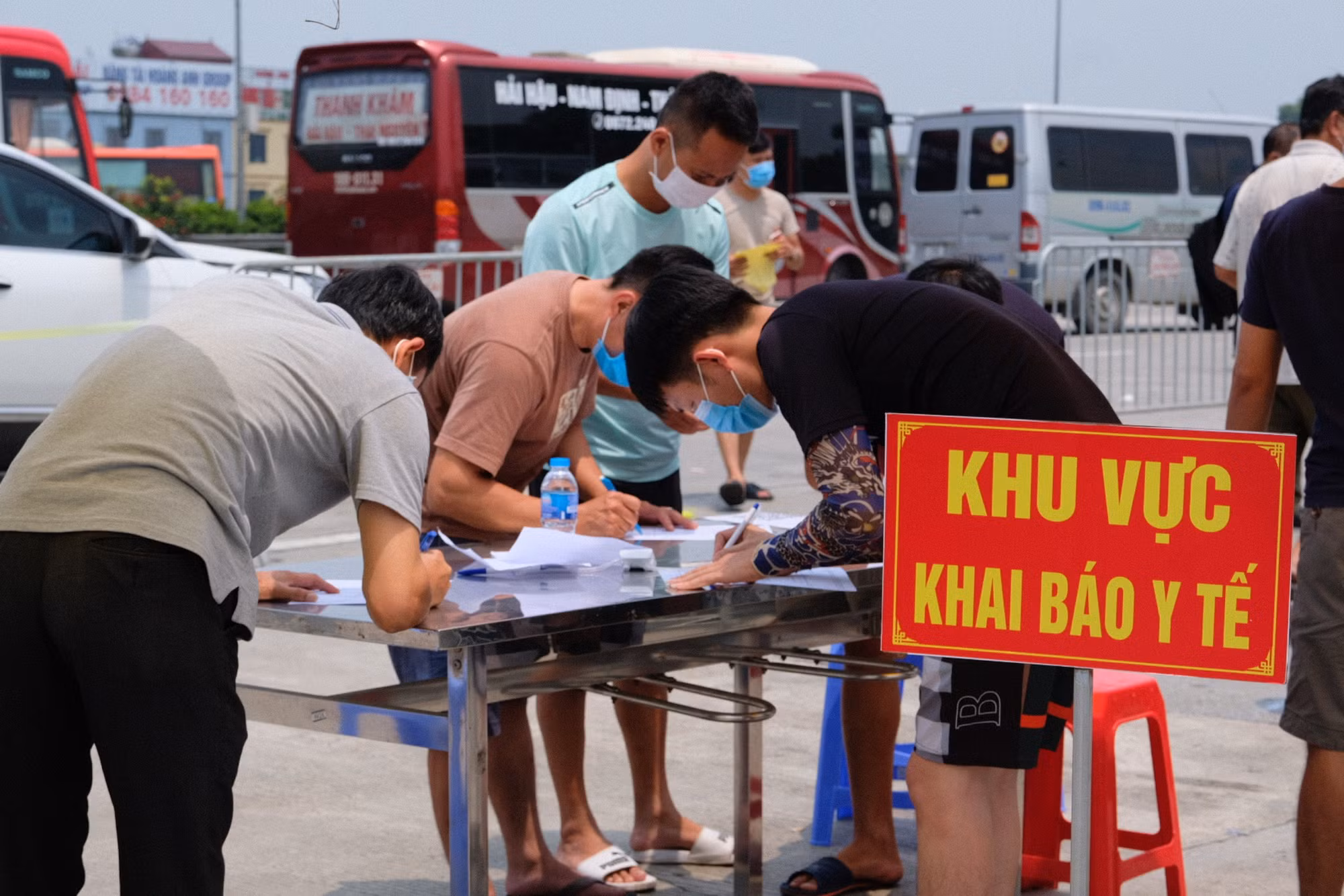 Còn tình trạng lái xe cố tình vi phạm quy định phòng, chống dịch -0
