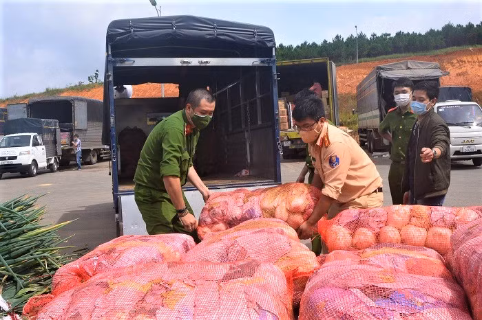 17 tấn nông sản hỗ trợ Bệnh viện 30/4 Bộ Công an -0