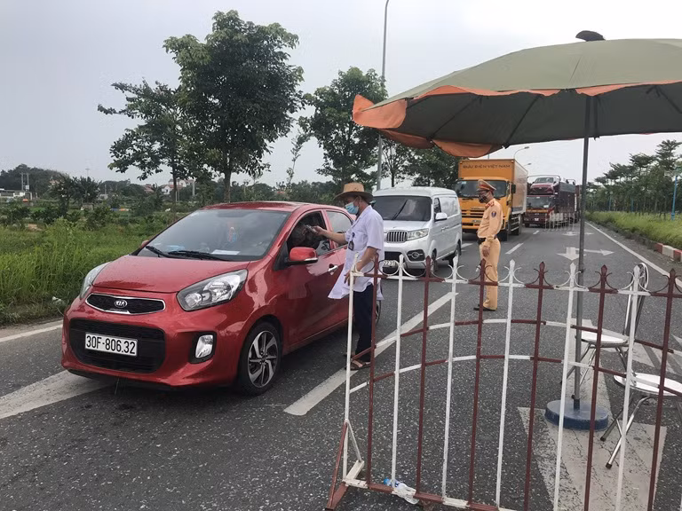 Bắt người trốn khỏi khu điều trị bệnh viện dã chiến -0
