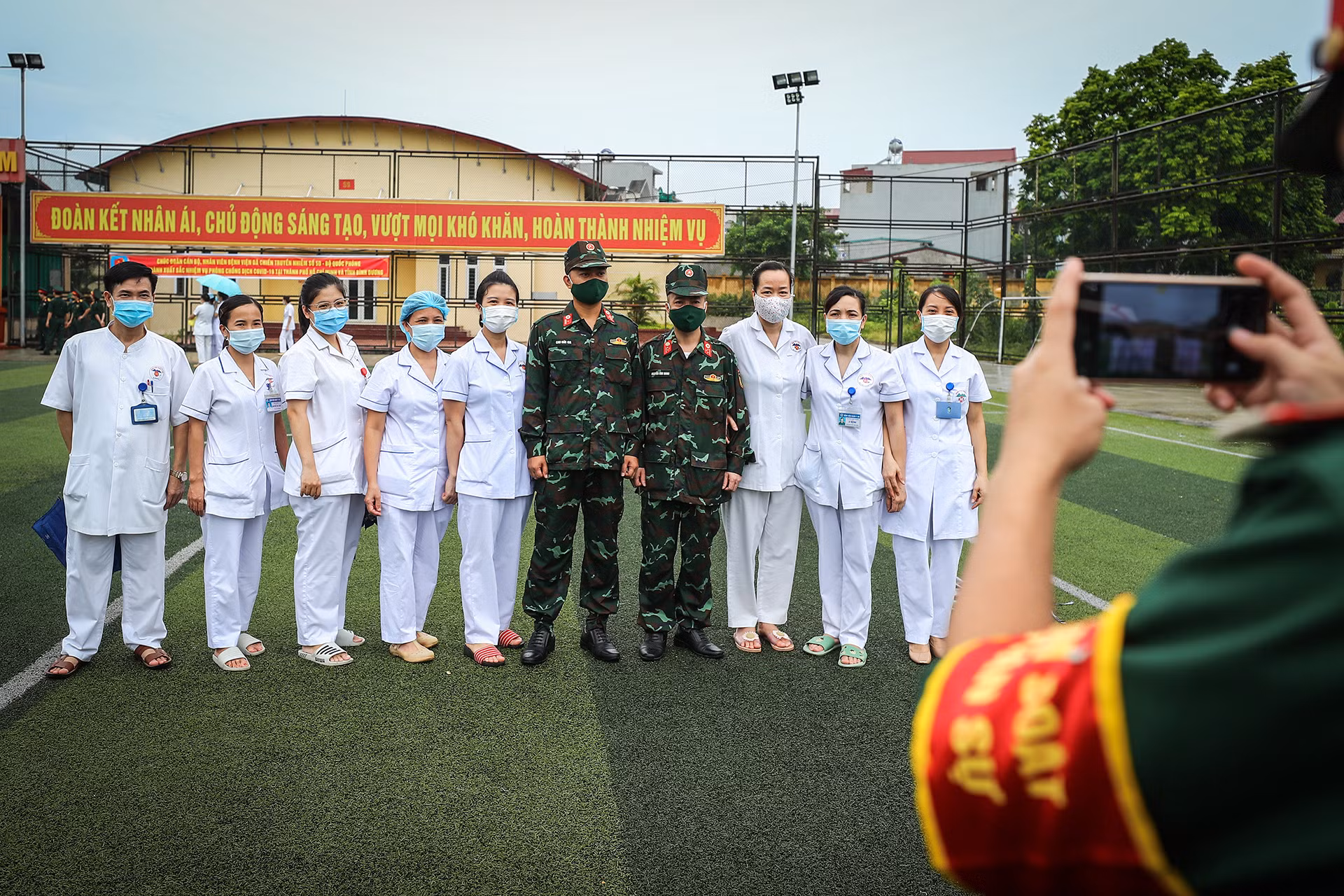 Y, bác sĩ Quân đội hành quân vào Nam “chi viện” chống dịch COVID-19 -3