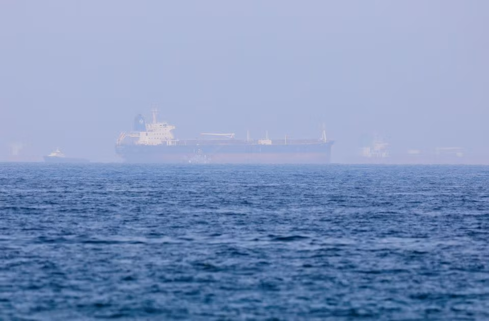 Iran bị cáo buộc bắt tàu nước ngoài ở Vịnh Oman -0