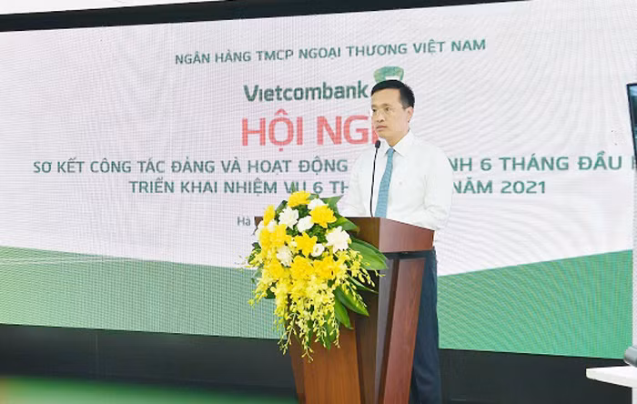 Vietcombank quyết tâm hoàn thành “nhiệm vụ kép” trong 6 tháng cuối năm -0