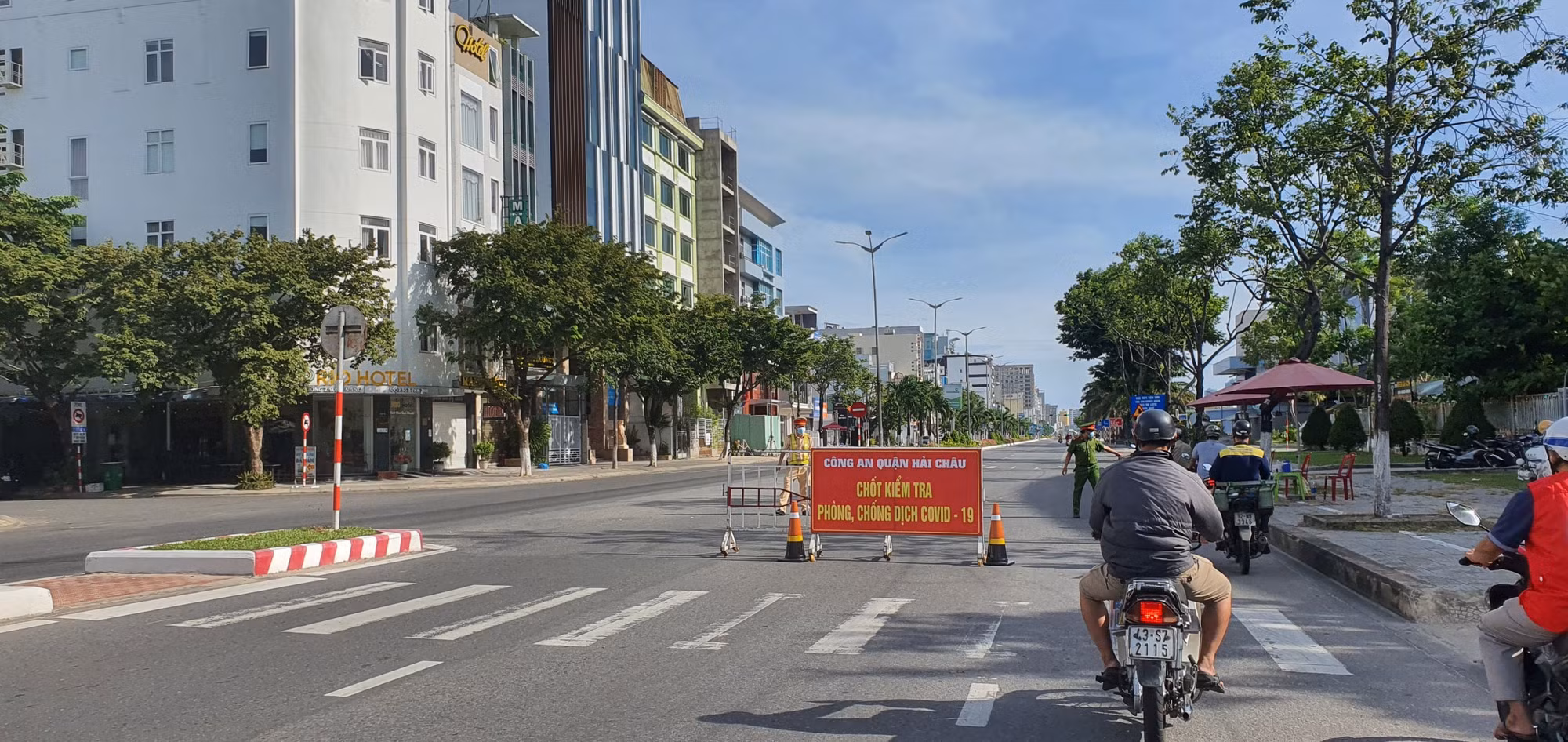 Đà Nẵng tạm dừng lưu thông hai cầu và làng nghề để phòng, chống dịch -0