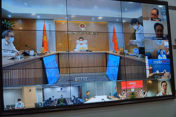 MobiFone giảm giá cước, hỗ trợ dịch vụ viễn thông trong thời gian thực hiện giãn cách xã hội -0
