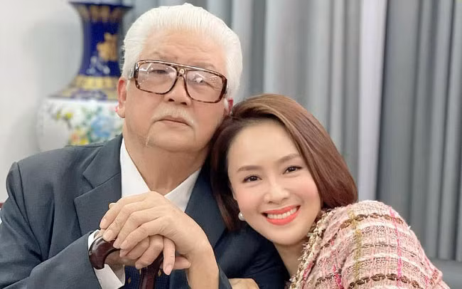 NSƯT Trung Đức (Bên trái - cảnh trong phim “Hướng dương ngược nắng”) có tên trong đợt xét tặng danh hiệu NSND.