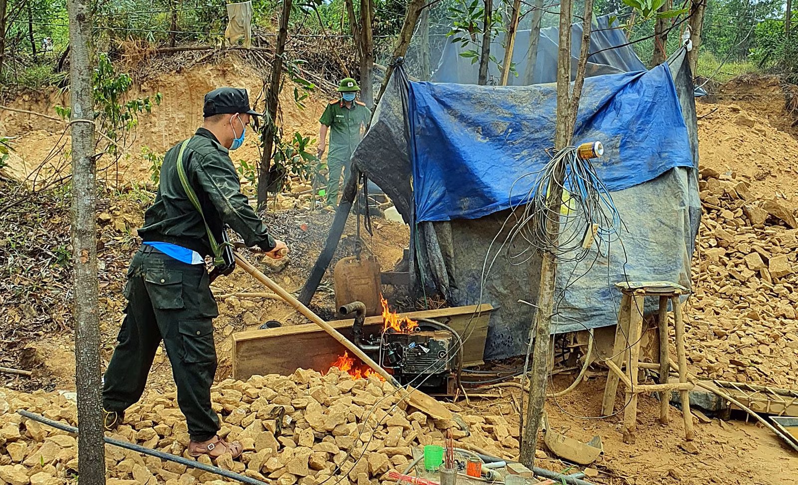 Đề nghị họp trực tuyến triển khai Đề án đóng cửa mỏ vàng Bồng Miêu -0