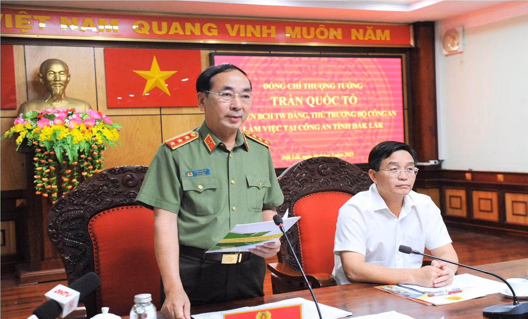 Thứ trưởng Trần Quốc Tỏ thăm làm việc Công an tỉnh Đắk Lắk -0