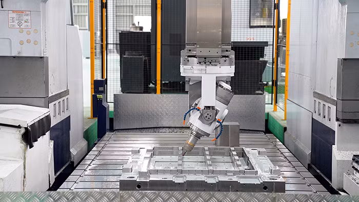 THACO INDUSTRIES phát triển cơ khí chế tạo, tham gia sâu vào chuỗi cung ứng toàn cầu -0