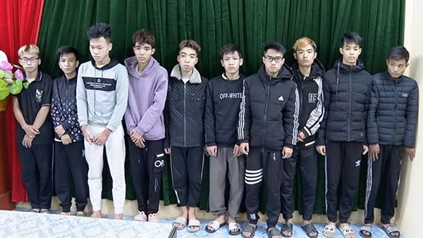 Băng cướp nhí ở Hải Phòng mang hung khí sang Thái Bình, Hải Dương "ăn hàng"