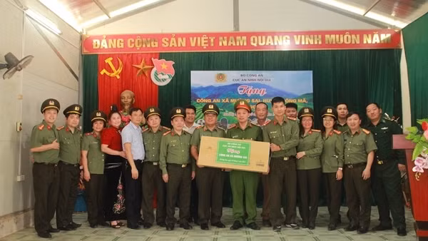 Cục An ninh nội địa tổ chức chương trình "Tháng 3 biên giới"