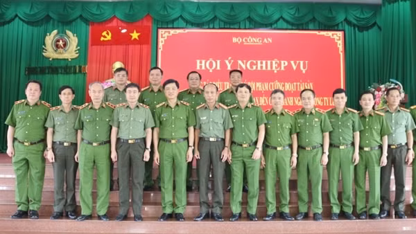 Nhận diện rõ, đấu tranh toàn diện tội phạm cưỡng đoạt tài sản núp bóng doanh nghiệp, công ty luật