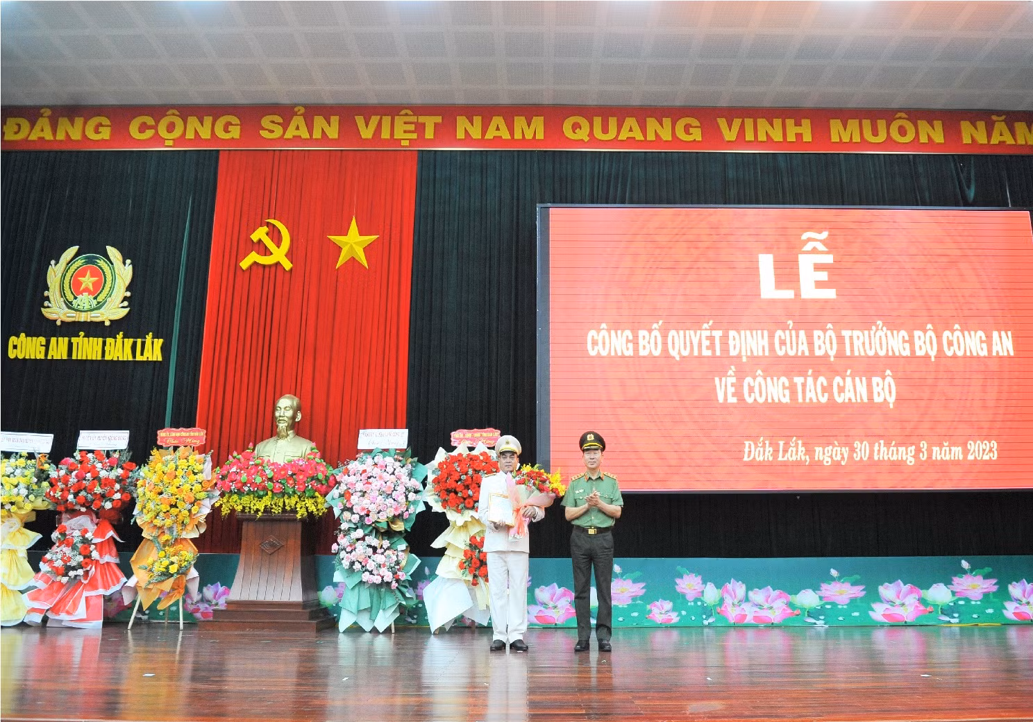 Thứ trưởng Trần Quốc Tỏ thăm làm việc Công an tỉnh Đắk Lắk -0
